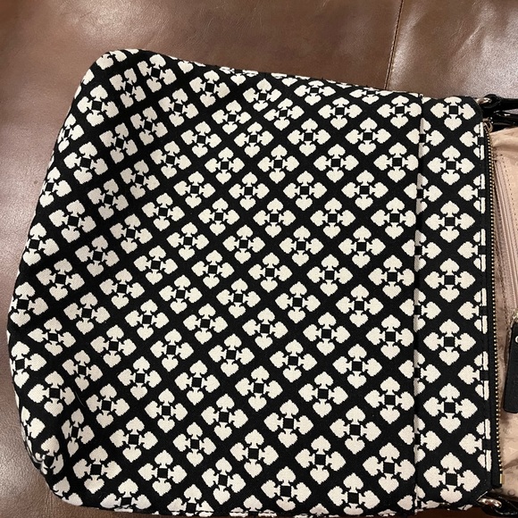 Kate Spade Crossbody black, off white, and pink striped. With dusting bag - Picture 4 of 12